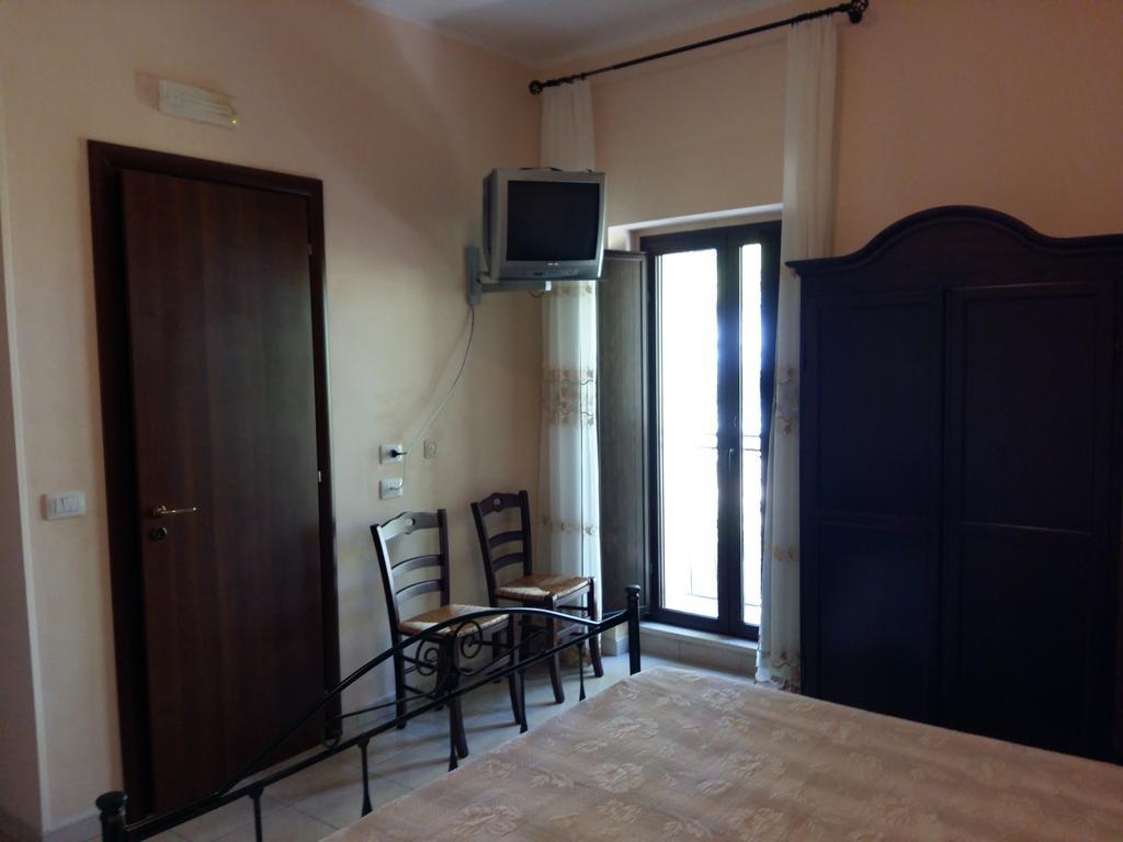 La Mortella Agriturismo Rotondella Cameră foto
